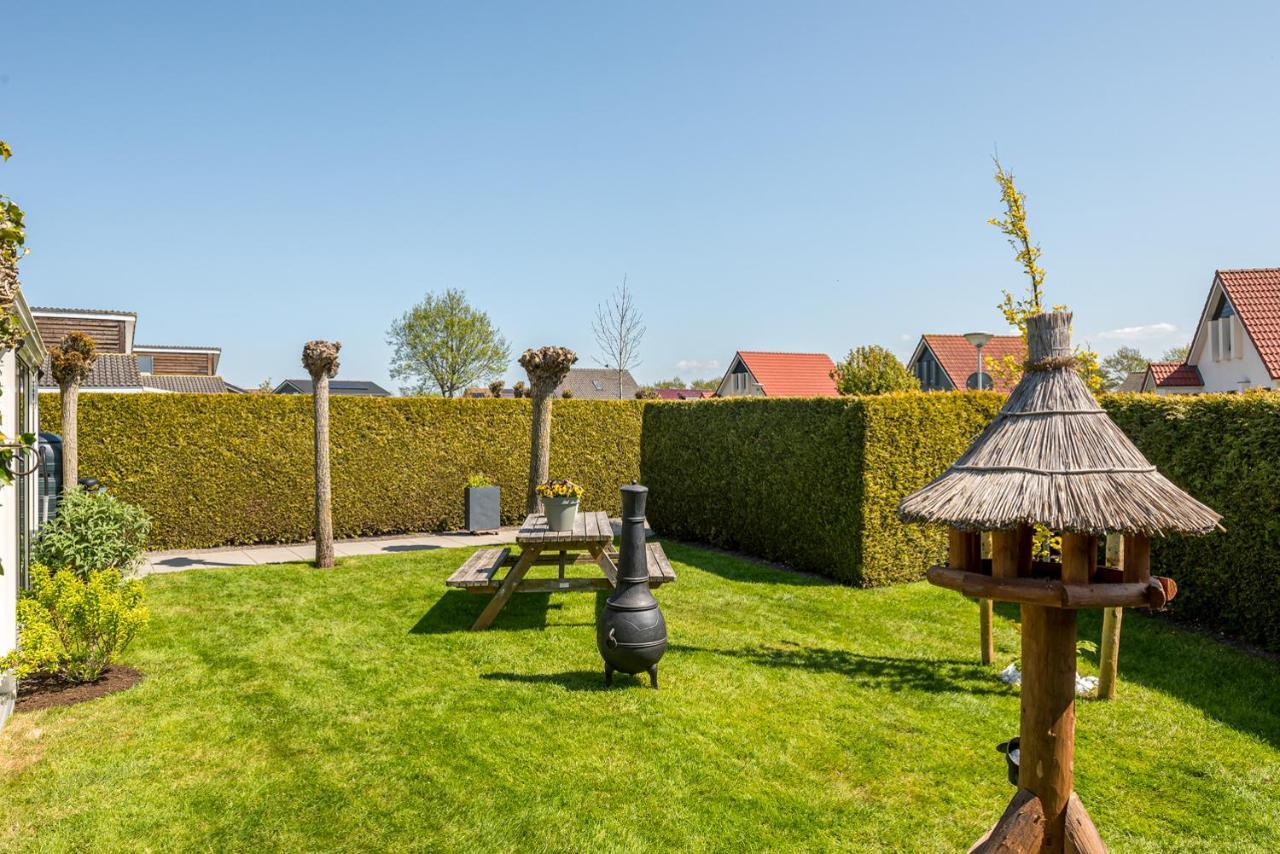 Vakantiewoning Met Serre En Airconditioning Tzummarum Extérieur photo